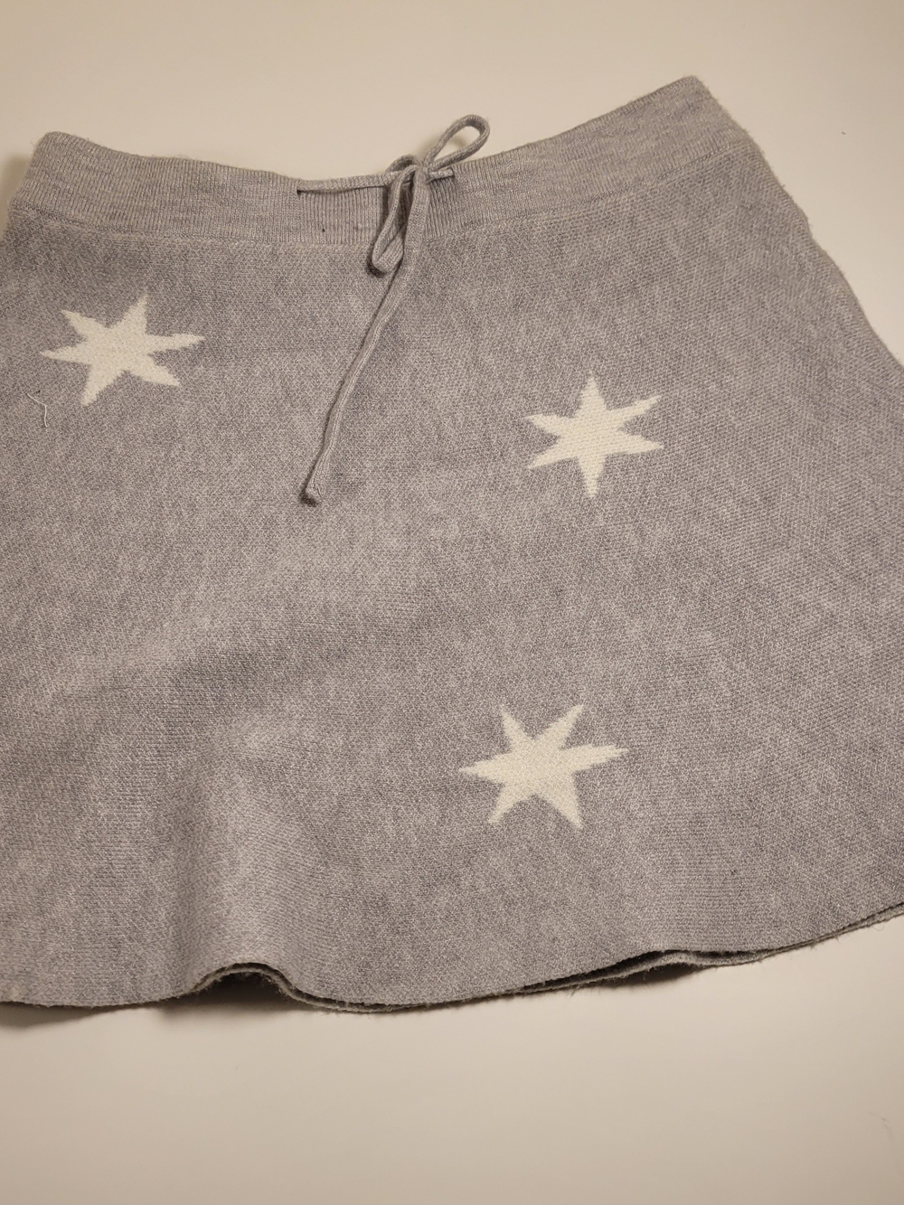 Girls' Gray Star Knit Skirt with Drawstring Waist